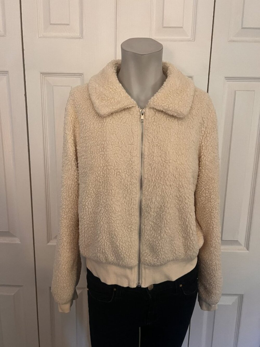 Six/Fifty Cream Sherpa Teddy Fleece Zip-Up Jacket Size Small